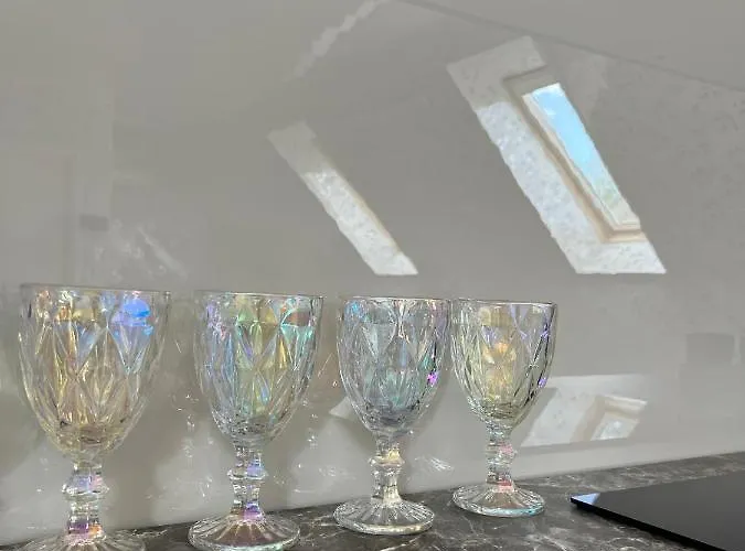 Cozy With Kitchen Near The Apartman *